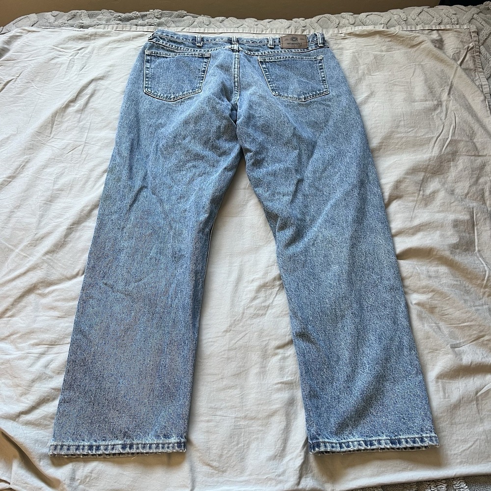 WRANGLER Jeans Men Size 38x30 Denim Blue Premium Authentic‎ Comfort Workwear